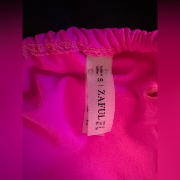 👙Zaful Dragonfruit Makai Bikini Set Neon Pink, Size Small Triangle Top & Bottoms - Picture 7 of 7